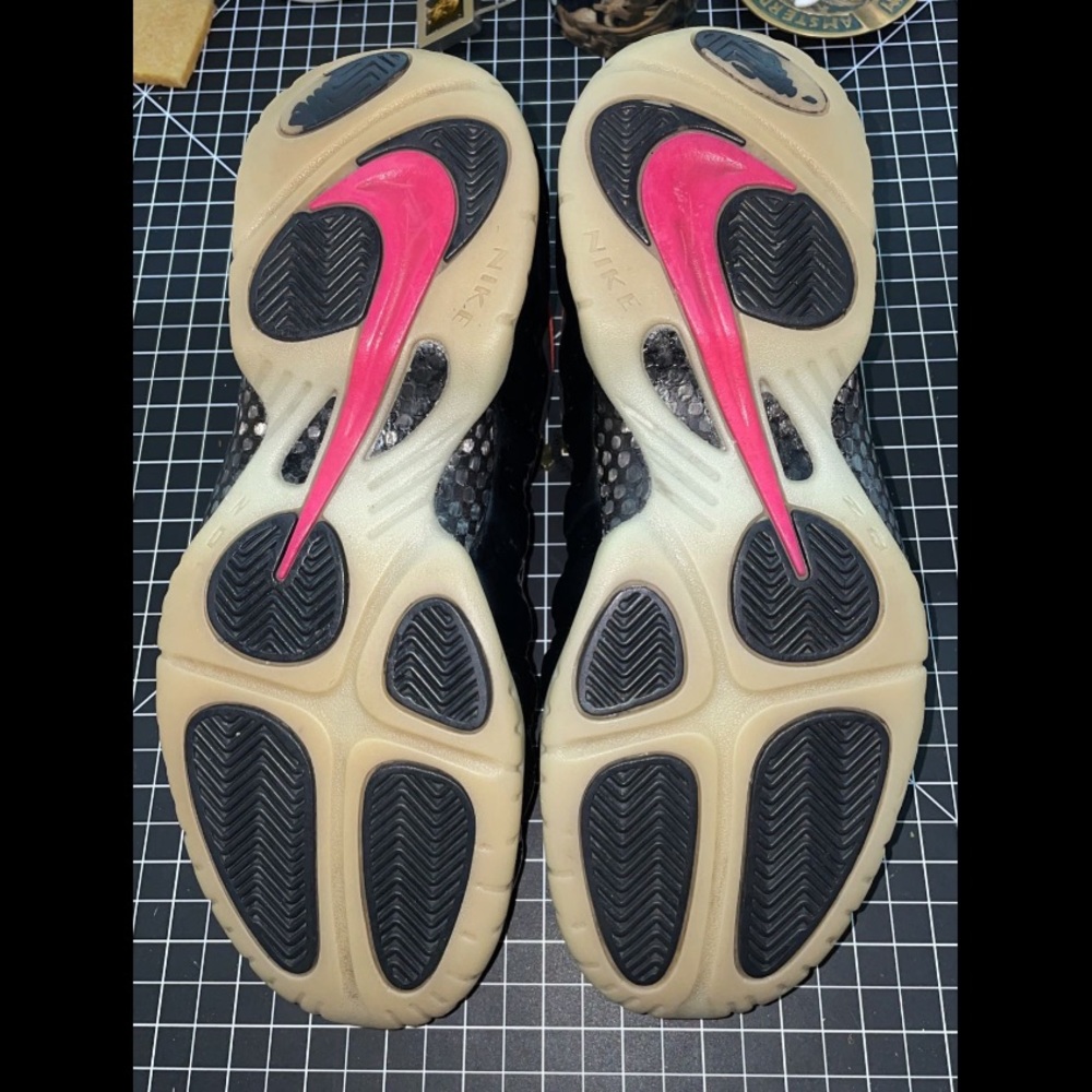 Nike Air Foamposite Pro PRM “Laser Crimson”/“Yeezy” sz9.5 - Picture 6 of 7